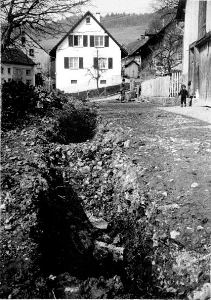 02b Hausanschluss oberhalb Milchhäusle - März 63.jpg